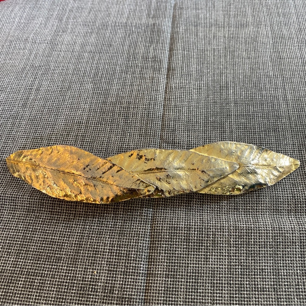 Vintage 1982 Mimi Di N Gold Tone Belt Buckle Leaf Shape 9” Triple Leaf